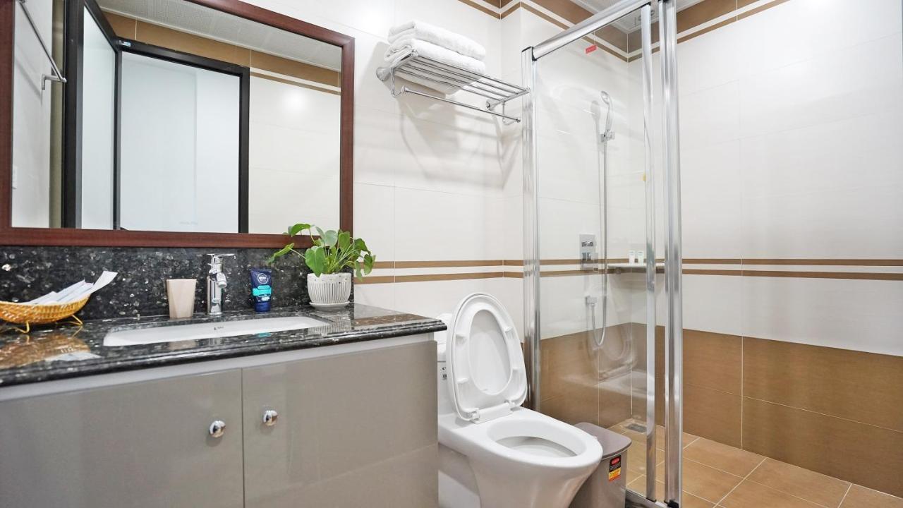 Cl# Stylist Apt* Kitchen/wash*cat Linh Station Apartment *